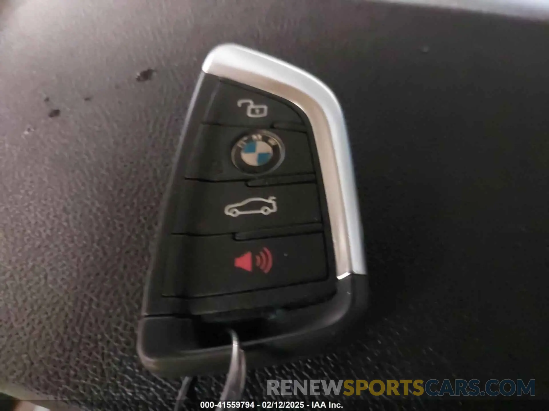 11 Photograph of a damaged car 5UX53DP07R9U77767 BMW X3 2024