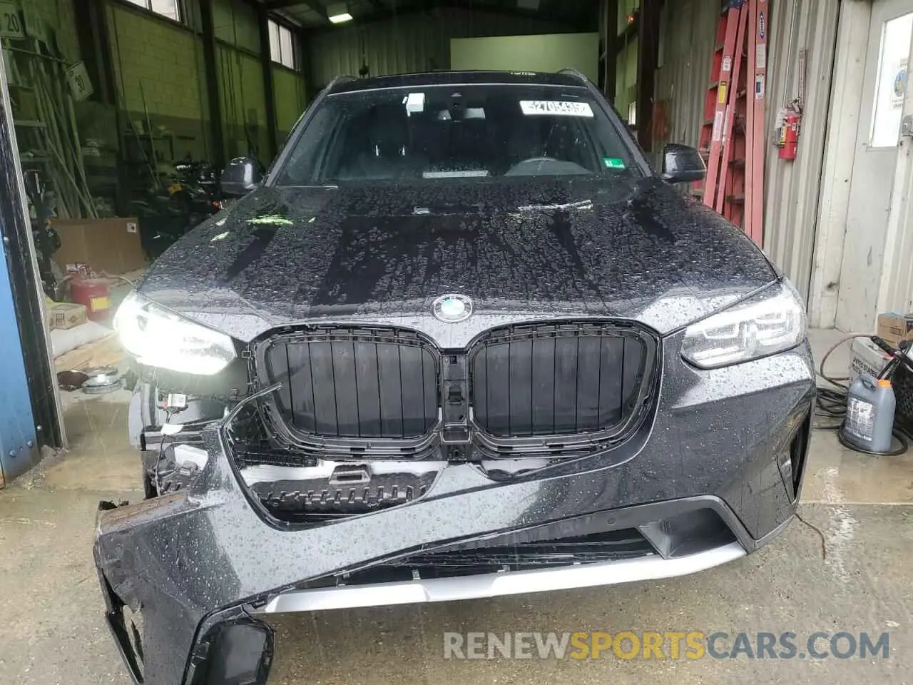 5 Photograph of a damaged car 5UX53DP07R9V03817 BMW X3 2024
