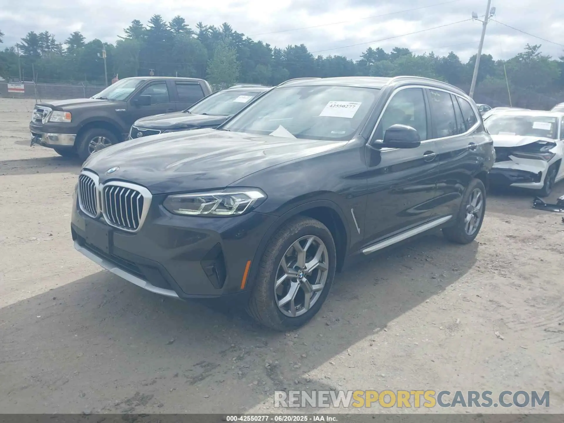 2 Photograph of a damaged car 5UX53DP07R9V12629 BMW X3 2024