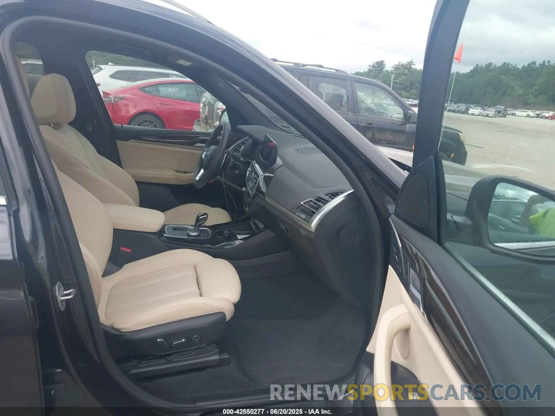 5 Photograph of a damaged car 5UX53DP07R9V12629 BMW X3 2024