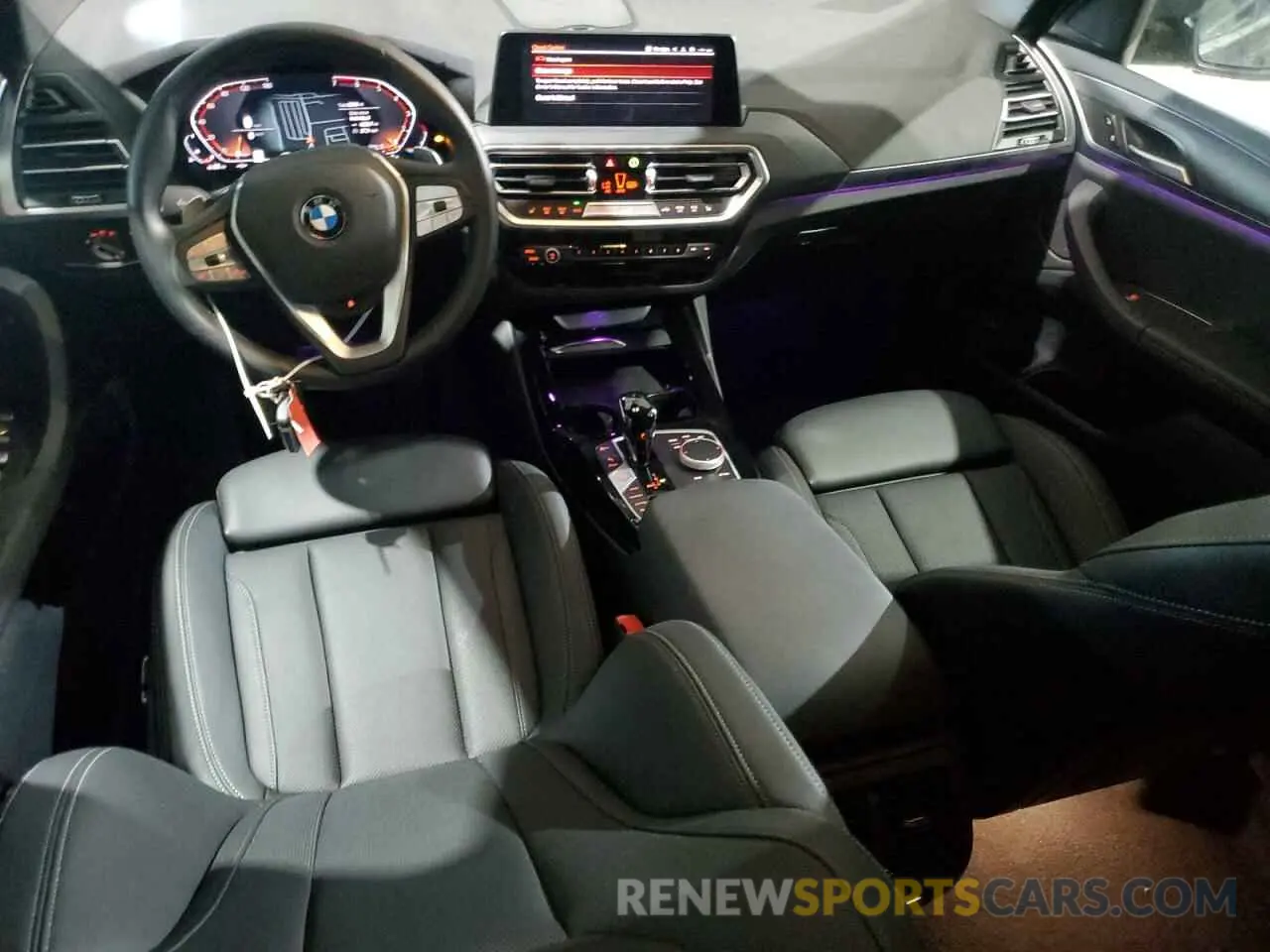 8 Photograph of a damaged car 5UX53DP07R9W13721 BMW X3 2024