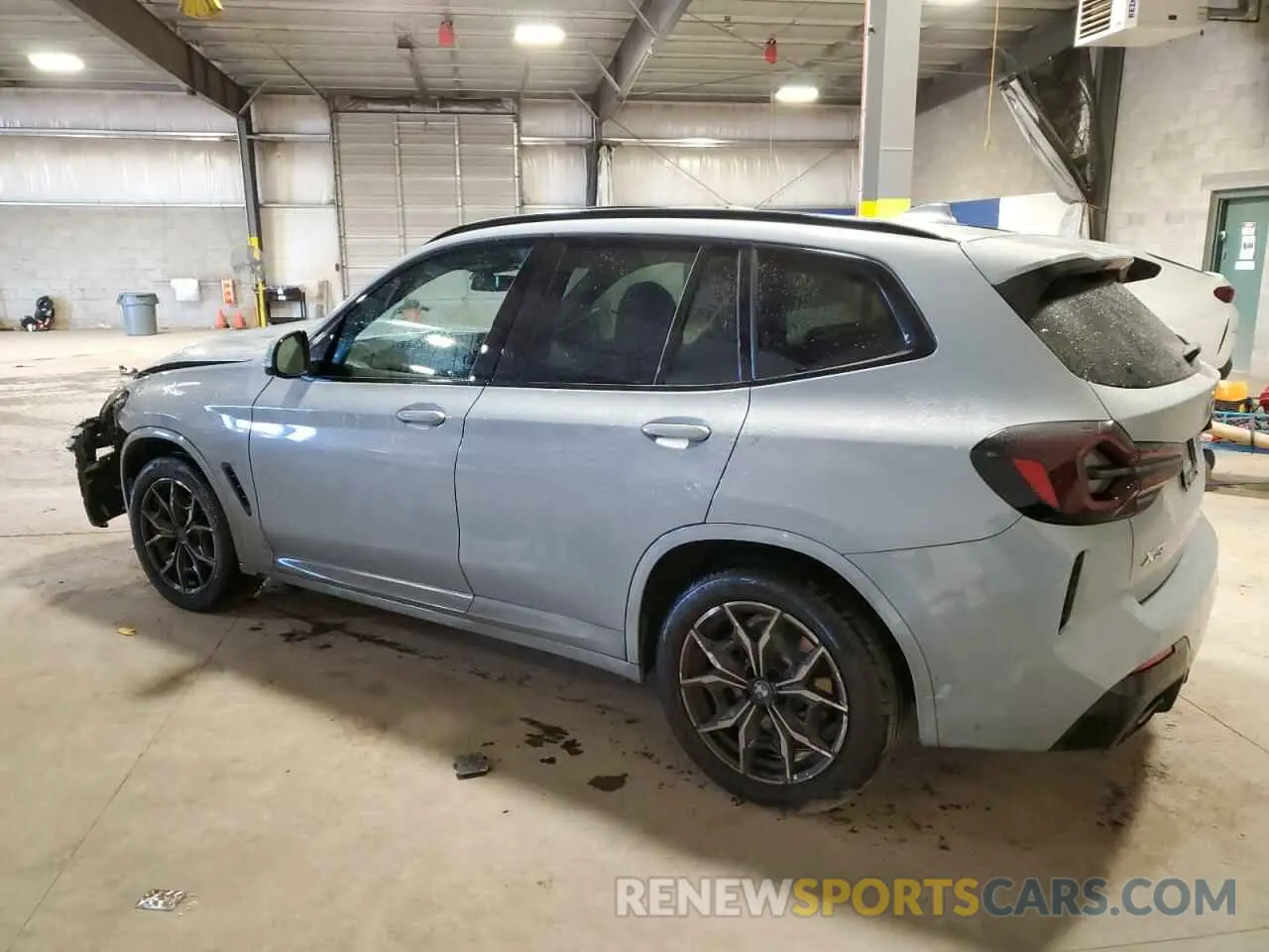 2 Photograph of a damaged car 5UX53DP08R9V66439 BMW X3 2024