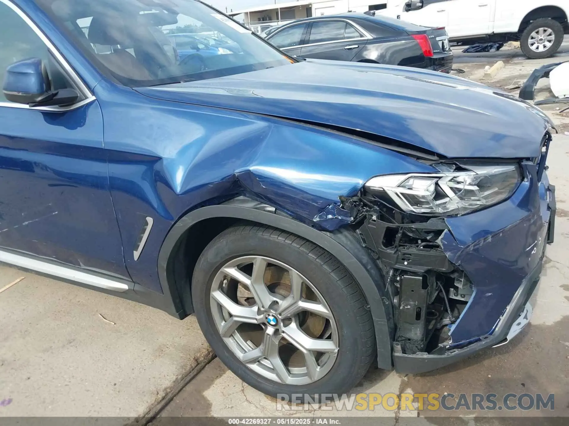 21 Photograph of a damaged car 5UX53DP09R9U09406 BMW X3 2024