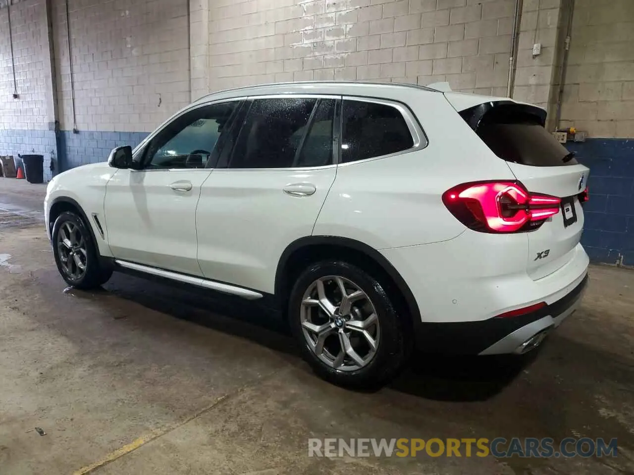 2 Photograph of a damaged car 5UX53DP09R9U40994 BMW X3 2024