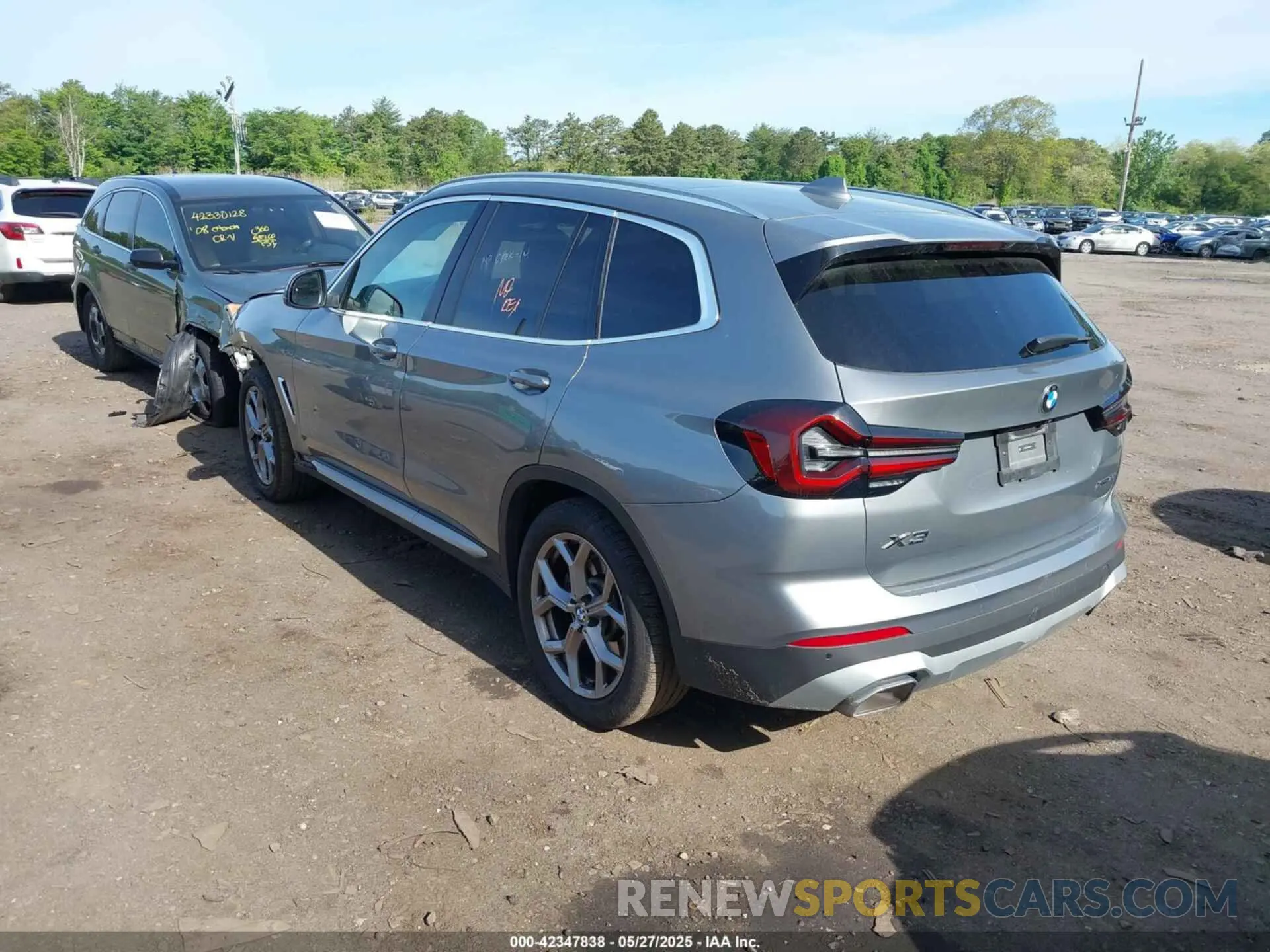 3 Photograph of a damaged car 5UX53DP09R9U54829 BMW X3 2024