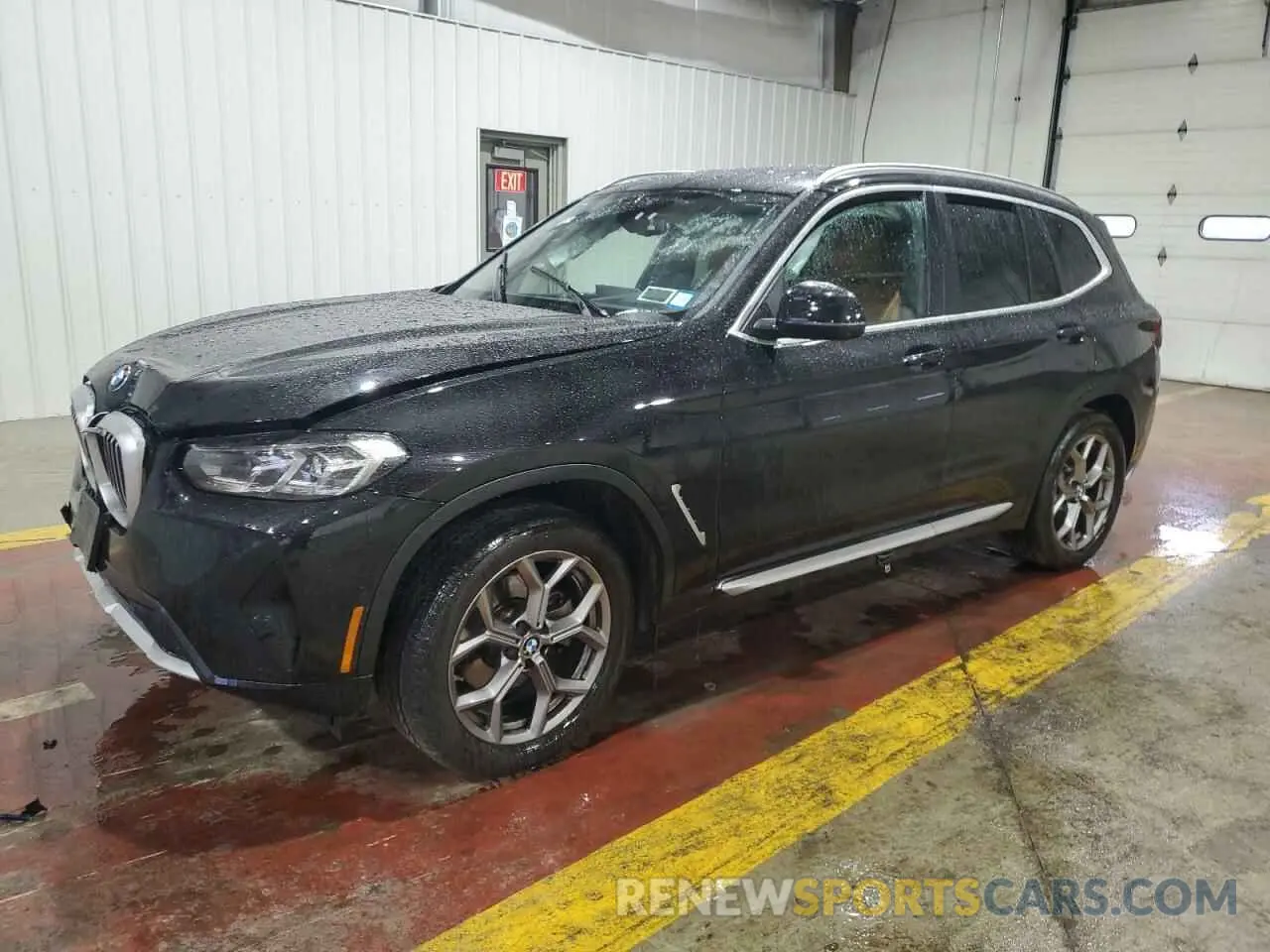 1 Photograph of a damaged car 5UX53DP09R9U81366 BMW X3 2024