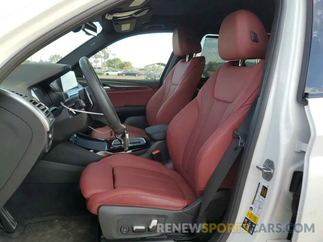 7 Photograph of a damaged car 5UX53DP0XR9T57400 BMW X3 2024