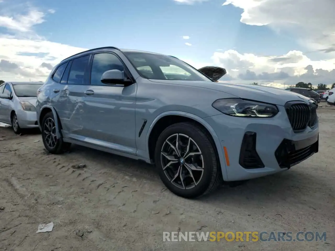4 Photograph of a damaged car 5UX53DP0XR9T93992 BMW X3 2024