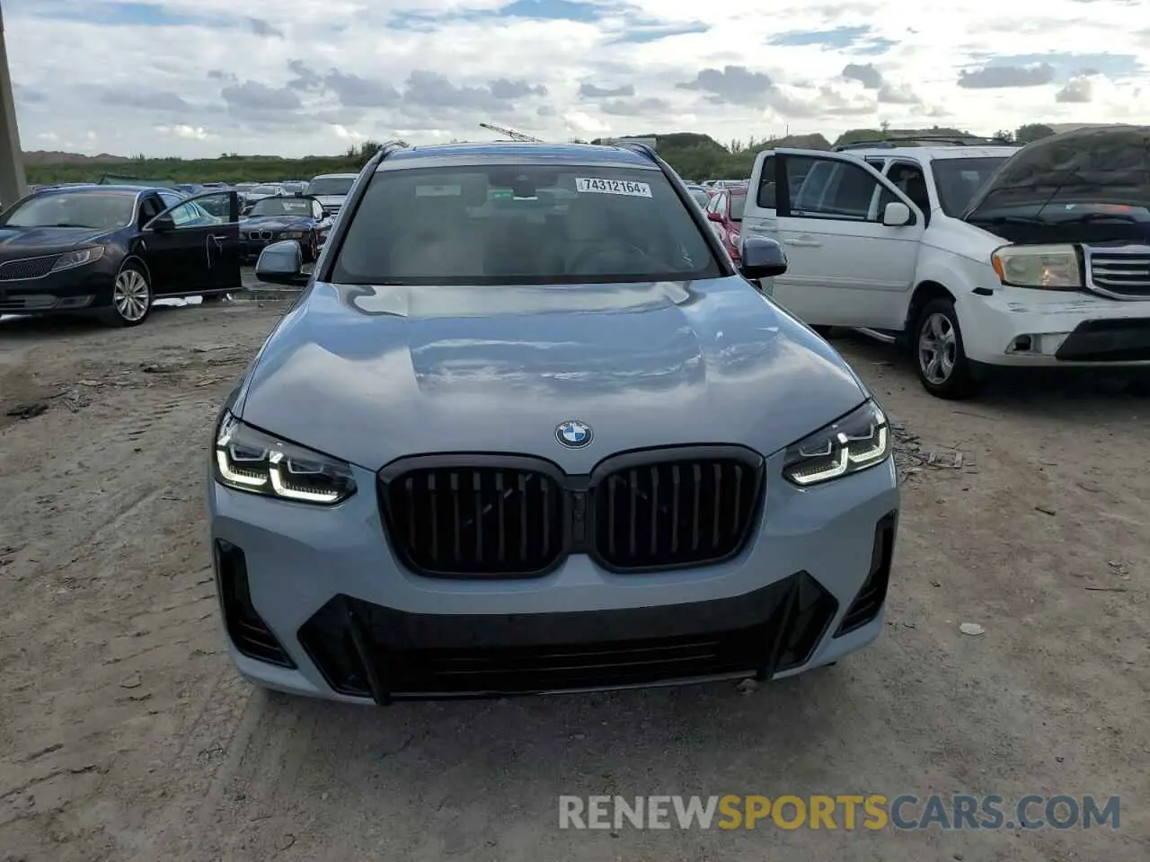 5 Photograph of a damaged car 5UX53DP0XR9T93992 BMW X3 2024
