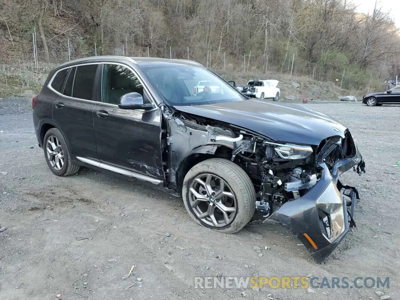 4 Photograph of a damaged car 5UX53DP0XR9W02177 BMW X3 2024