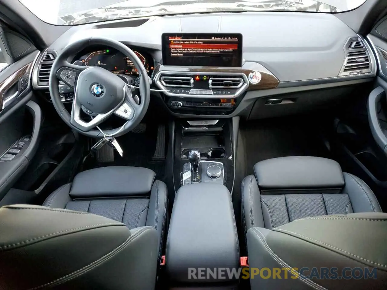 8 Photograph of a damaged car 5UX53DP0XR9W02177 BMW X3 2024
