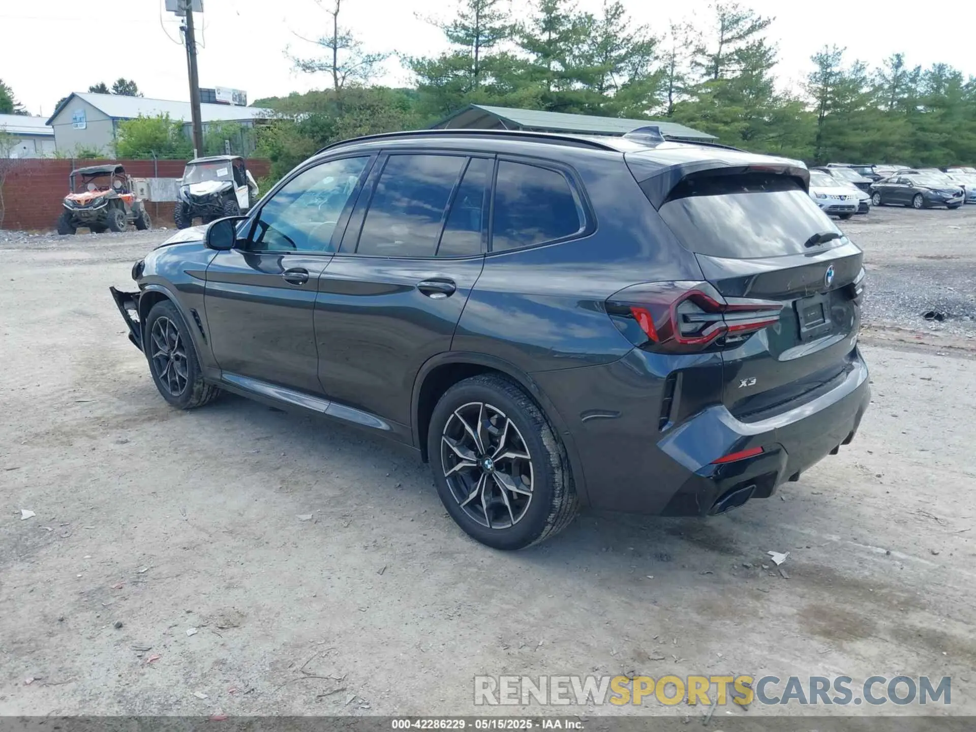 3 Photograph of a damaged car 5UX83DP05R9V58294 BMW X3 2024