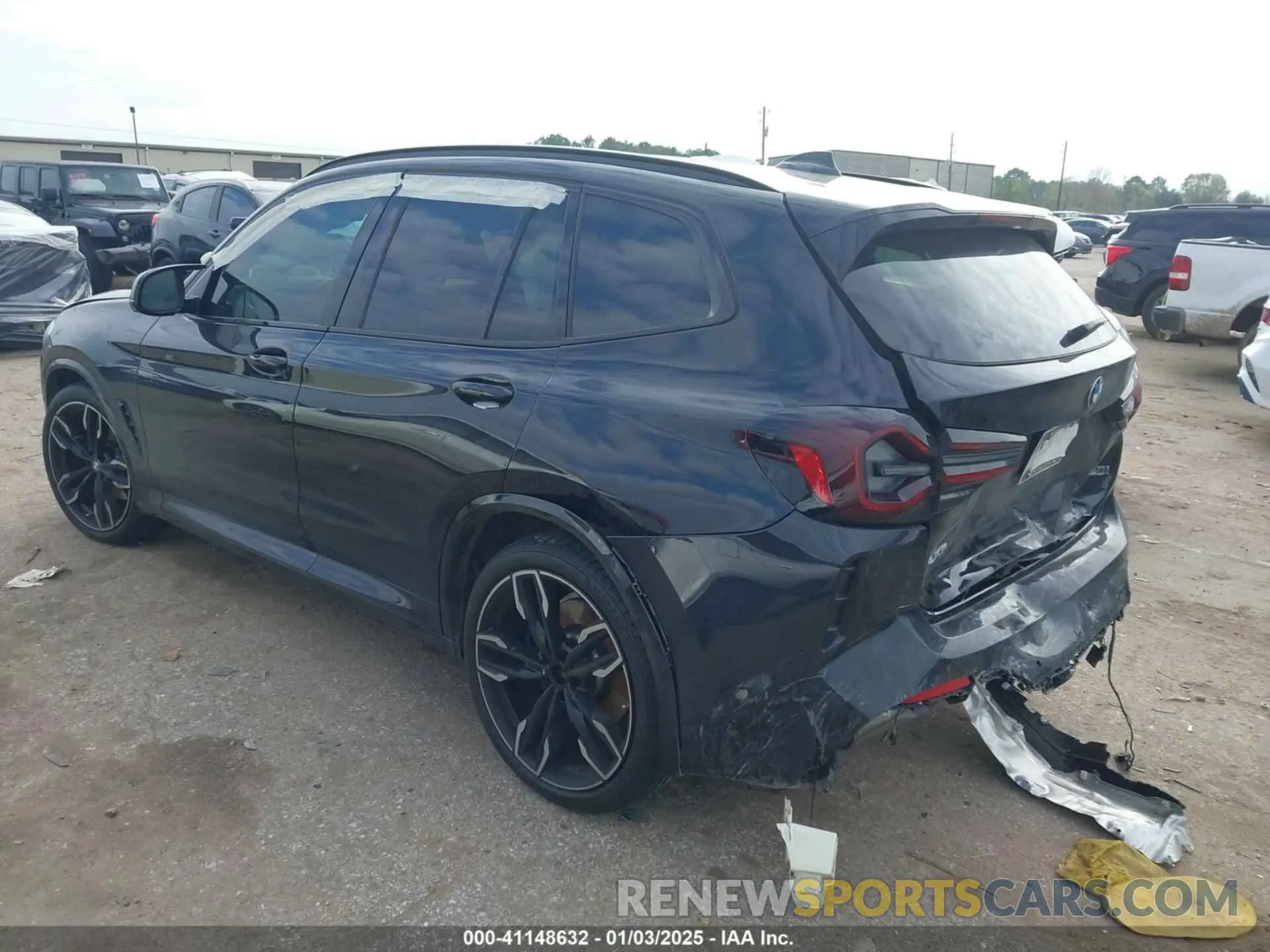 3 Photograph of a damaged car 5UX83DP07R9W01890 BMW X3 2024