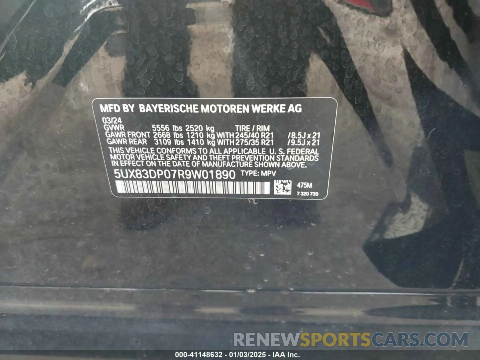 9 Photograph of a damaged car 5UX83DP07R9W01890 BMW X3 2024