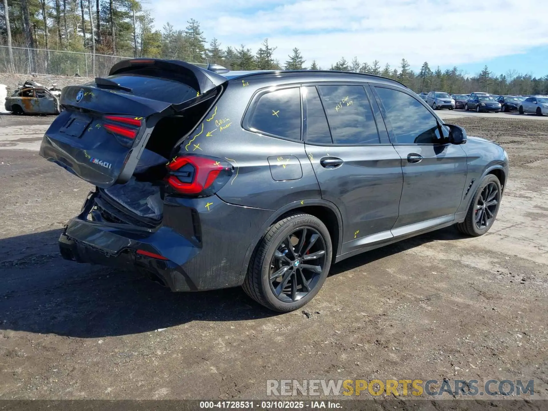 4 Photograph of a damaged car 5UX83DP08R9X09466 BMW X3 2024