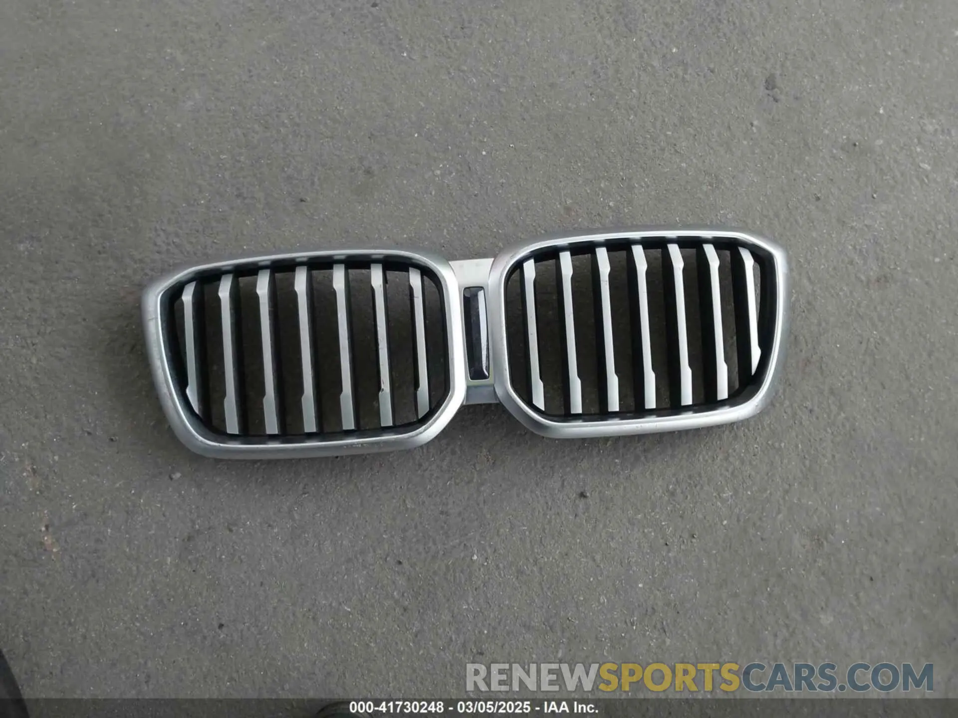 12 Photograph of a damaged car WBX47DP01RN277348 BMW X3 2024