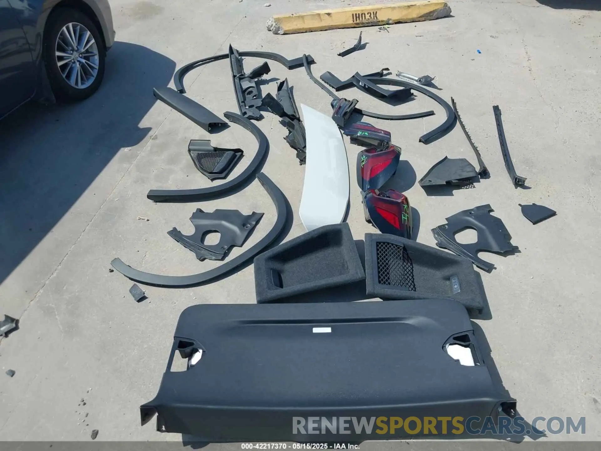18 Photograph of a damaged car WBX57DP07RN267346 BMW X3 2024