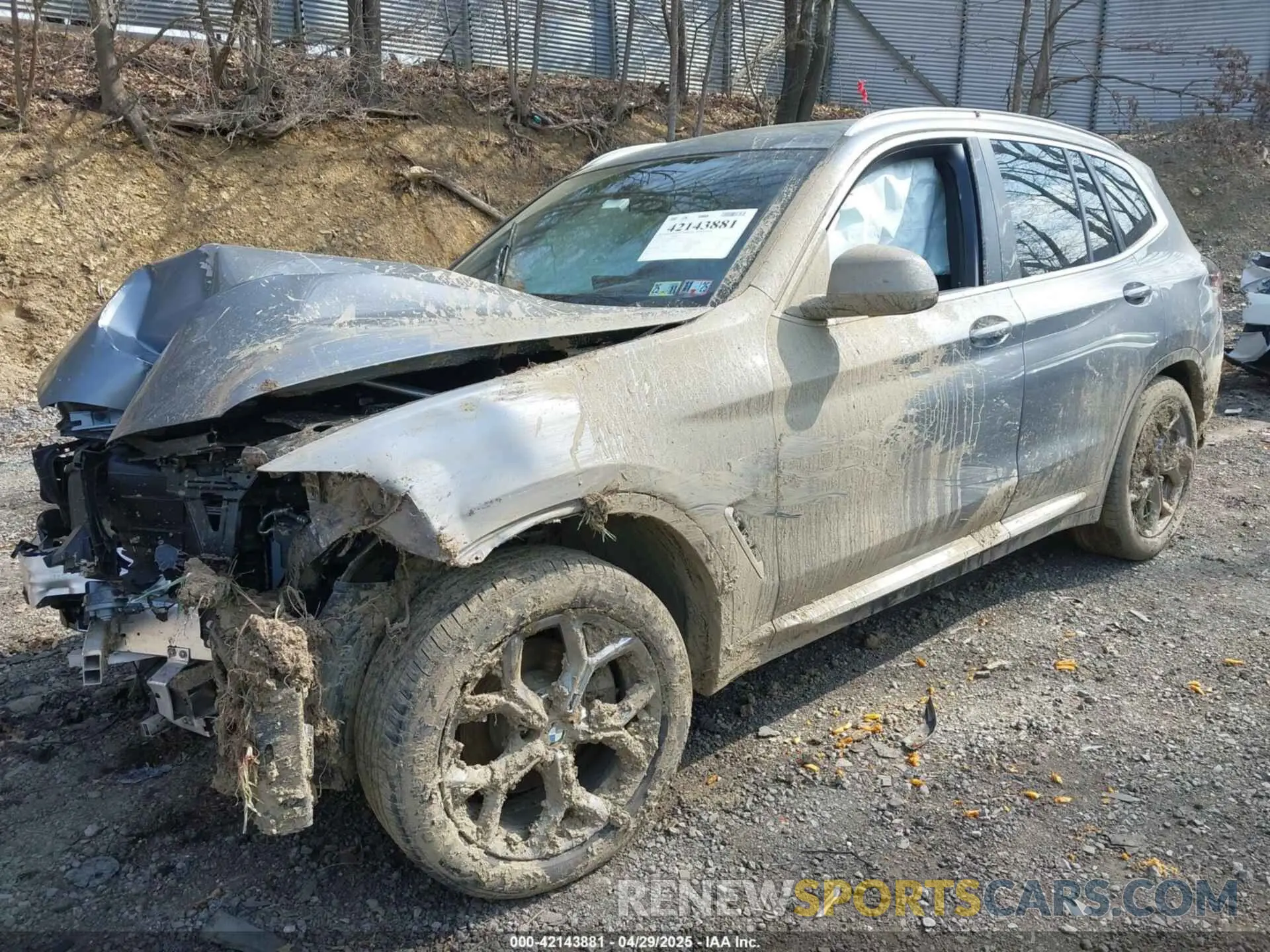 2 Photograph of a damaged car WBX57DP0XRN253280 BMW X3 2024