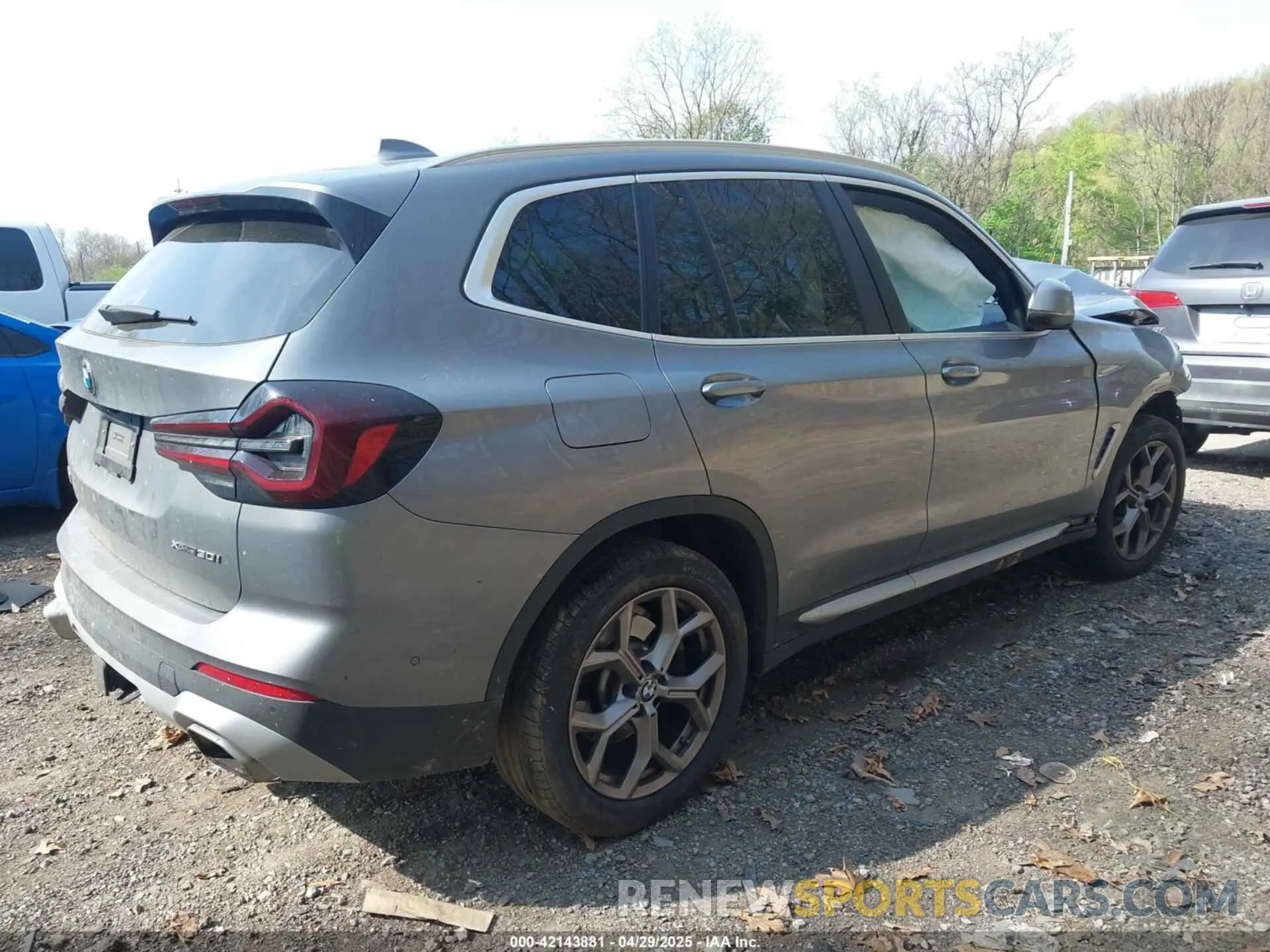 4 Photograph of a damaged car WBX57DP0XRN253280 BMW X3 2024