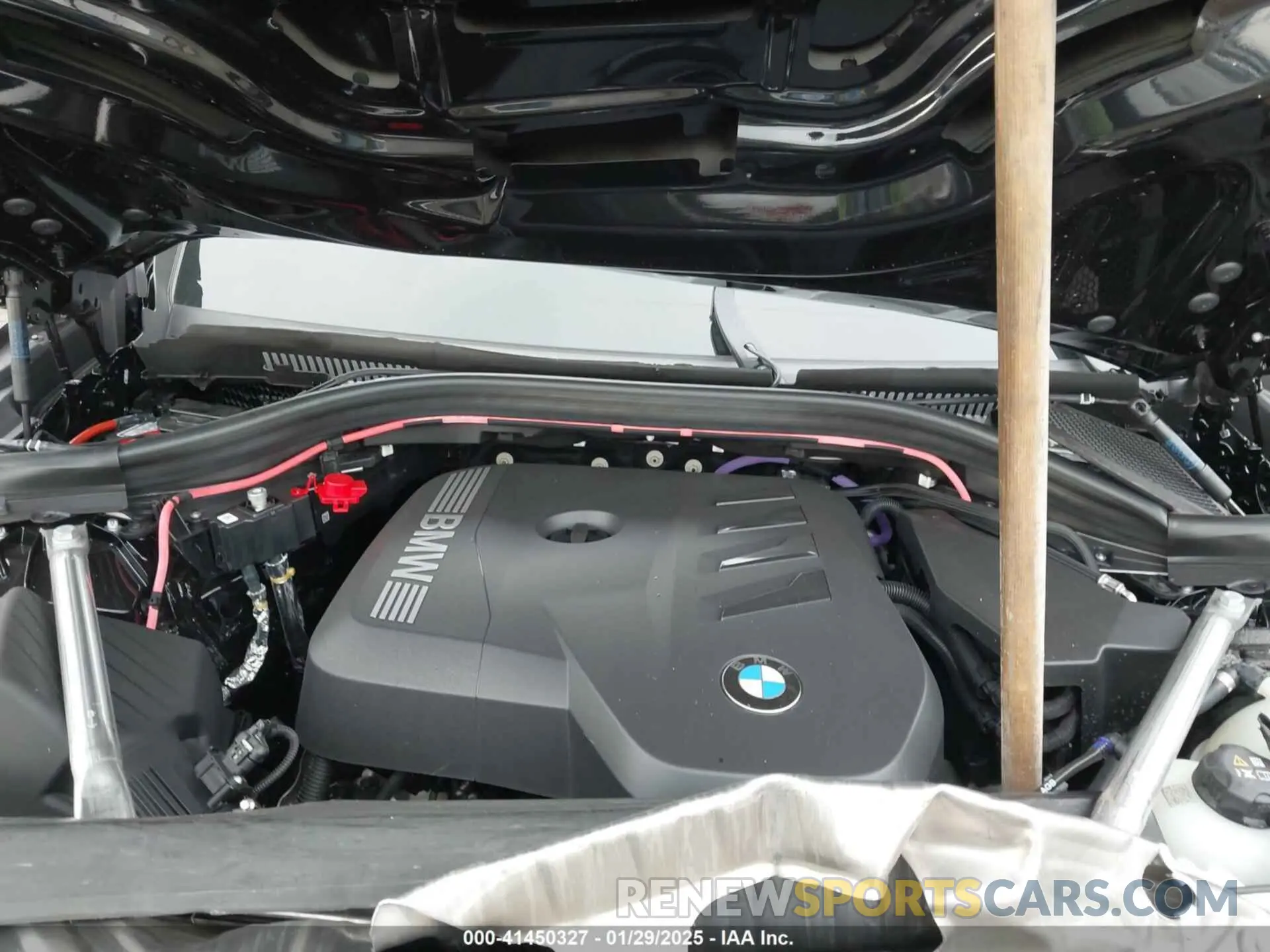 10 Photograph of a damaged car 5UX53GP04S9Y52862 BMW X3 2025
