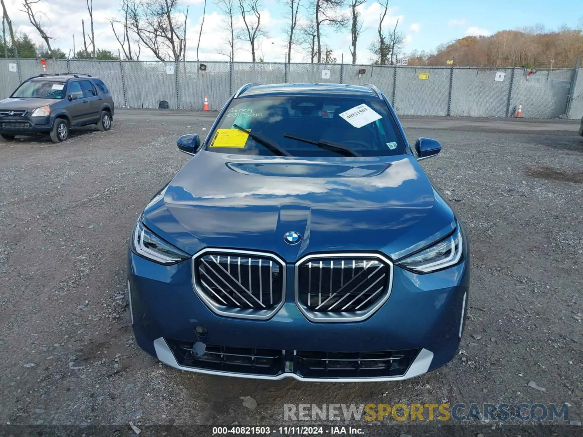 13 Photograph of a damaged car 5UX53GP08S9Y43288 BMW X3 2025