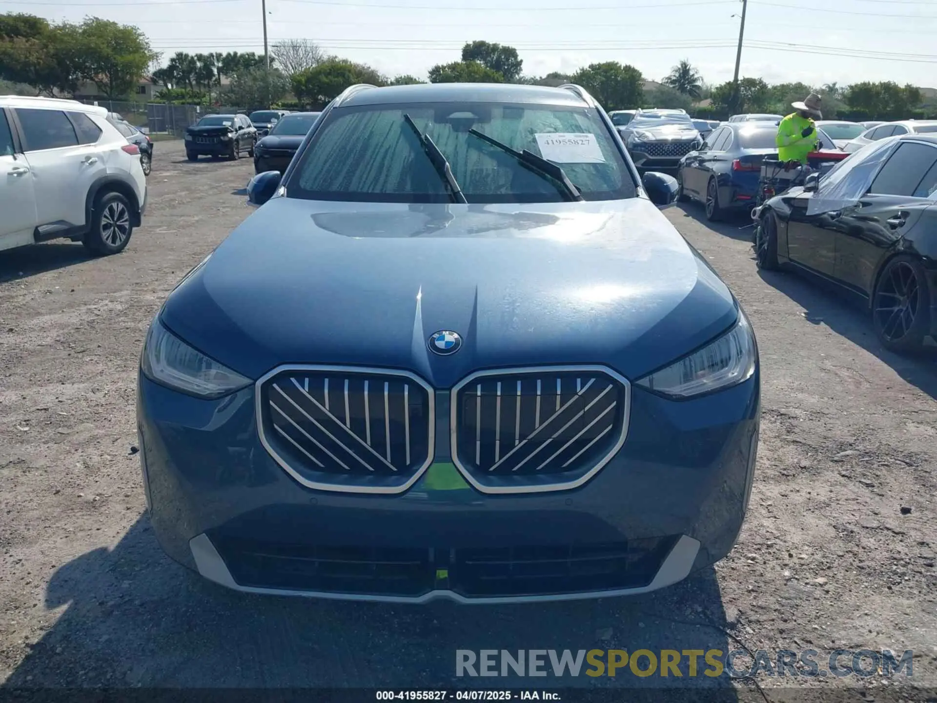 6 Photograph of a damaged car 5UX53GP09S9Y86411 BMW X3 2025