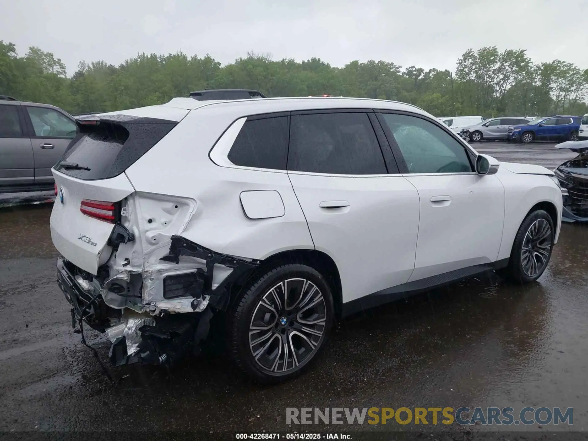 6 Photograph of a damaged car 5UX53GP09S9Z87528 BMW X3 2025