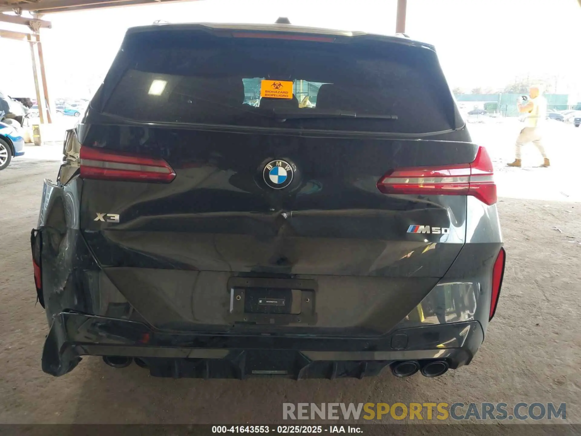 16 Photograph of a damaged car 5UX73GP06S9Y73124 BMW X3 2025