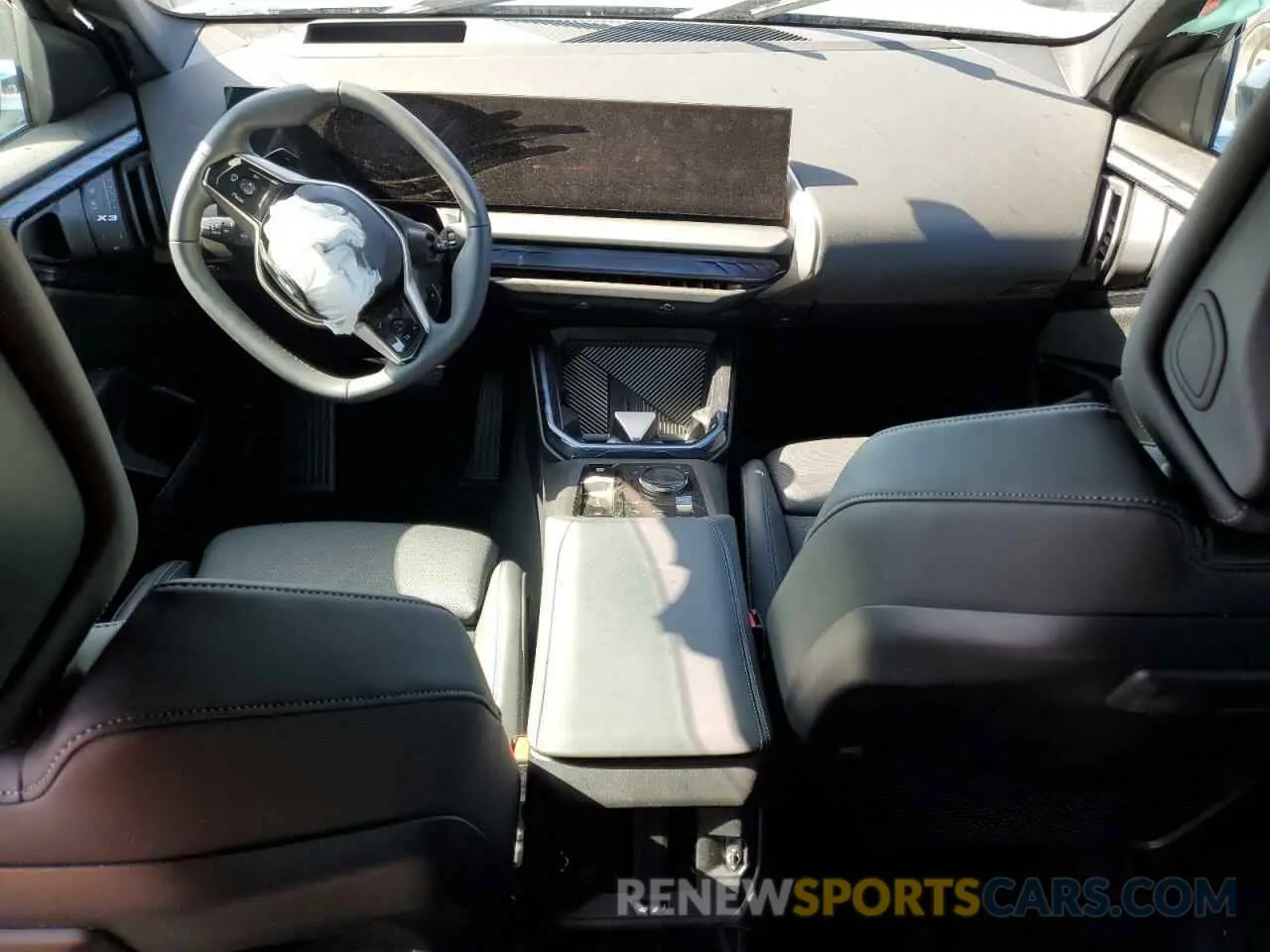 8 Photograph of a damaged car 5UX53GP00S9Y08616 BMW X3 30 XDRI 2025