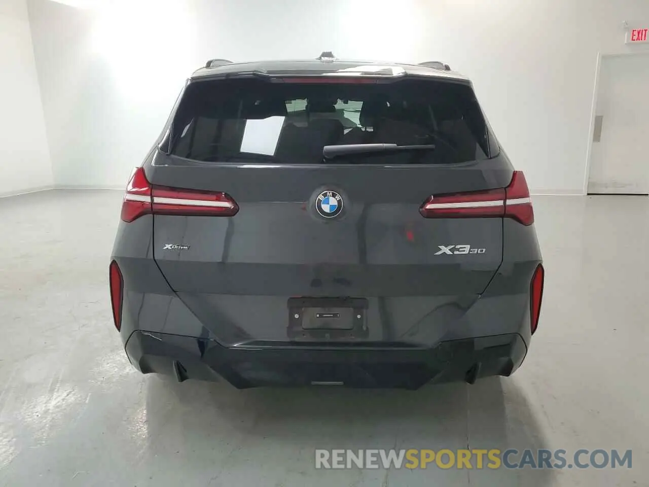 6 Photograph of a damaged car 5UX53GP02S9Z76242 BMW X3 30 XDRI 2025
