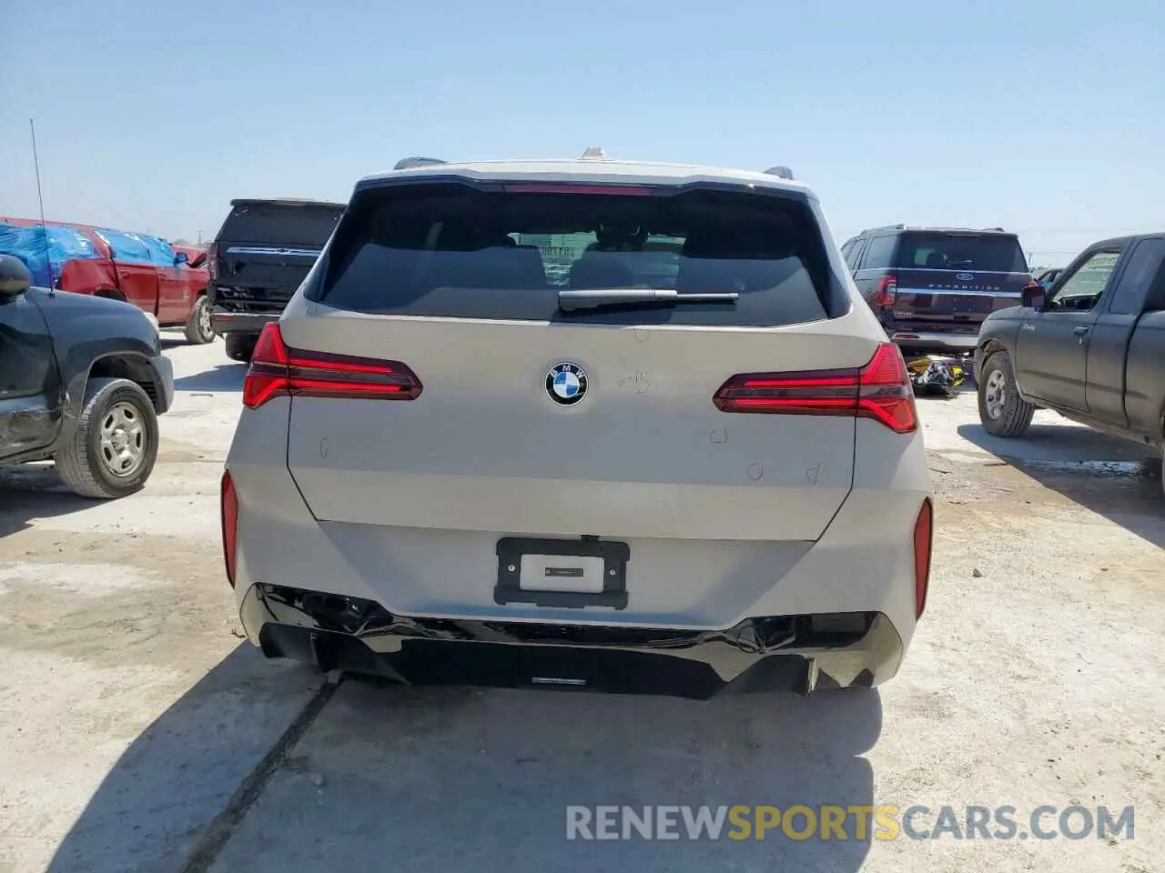 6 Photograph of a damaged car 5UX53GP05S9Z46734 BMW X3 30 XDRI 2025
