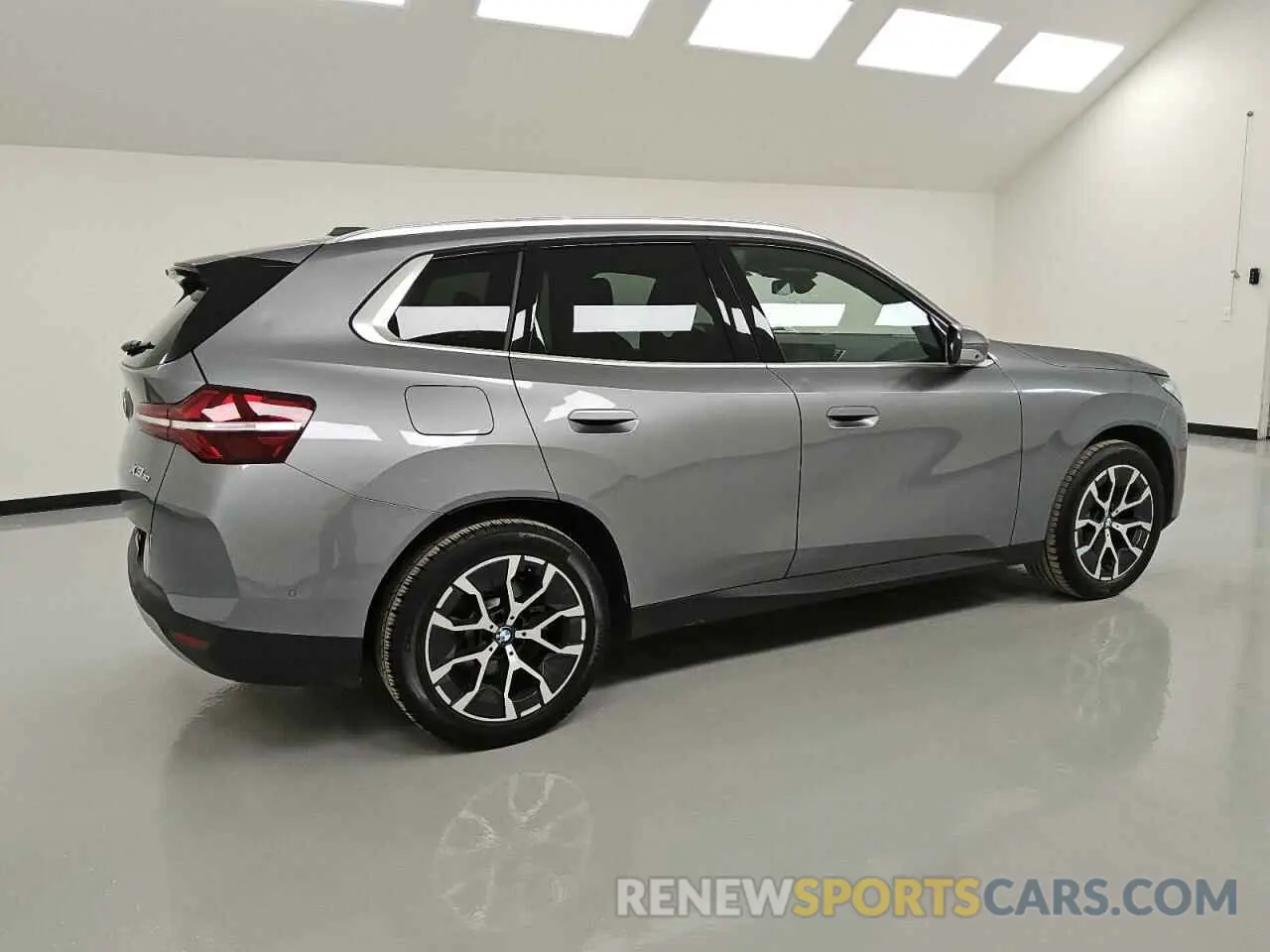 3 Photograph of a damaged car 5UX53GP06S9Z27383 BMW X3 30 XDRI 2025