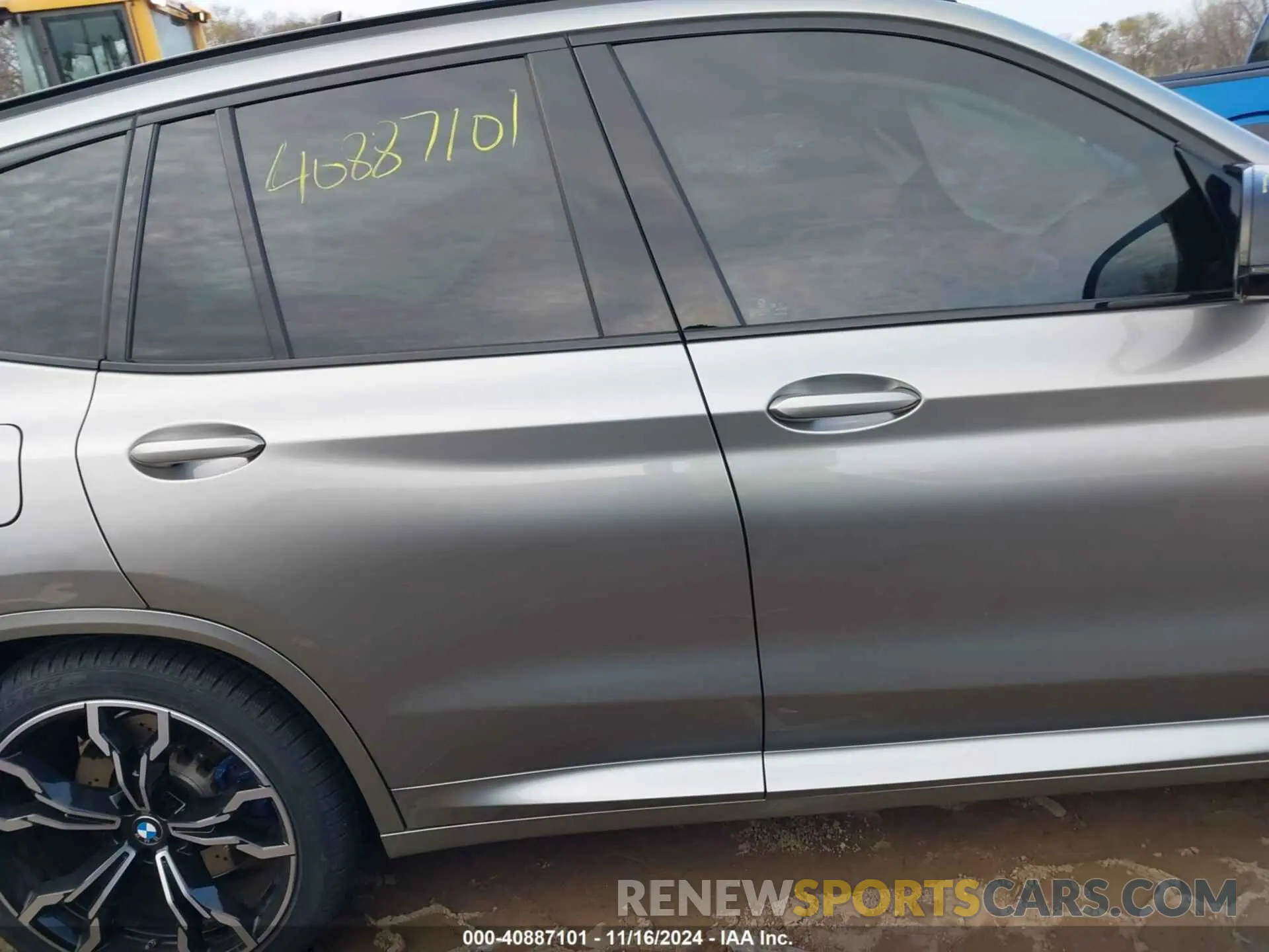 13 Photograph of a damaged car 5YMTS0C00LLT10226 BMW X3 M 2020