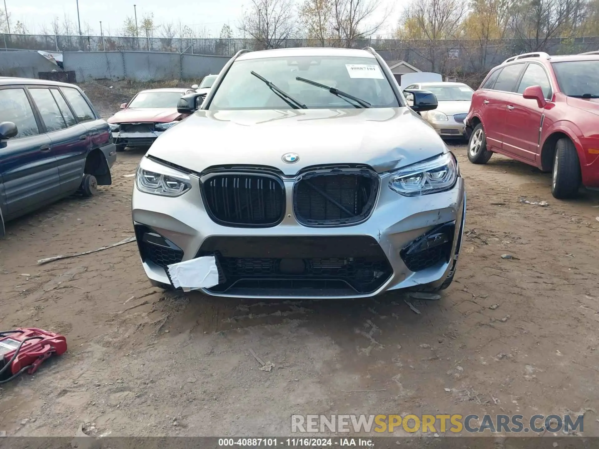 6 Photograph of a damaged car 5YMTS0C00LLT10226 BMW X3 M 2020