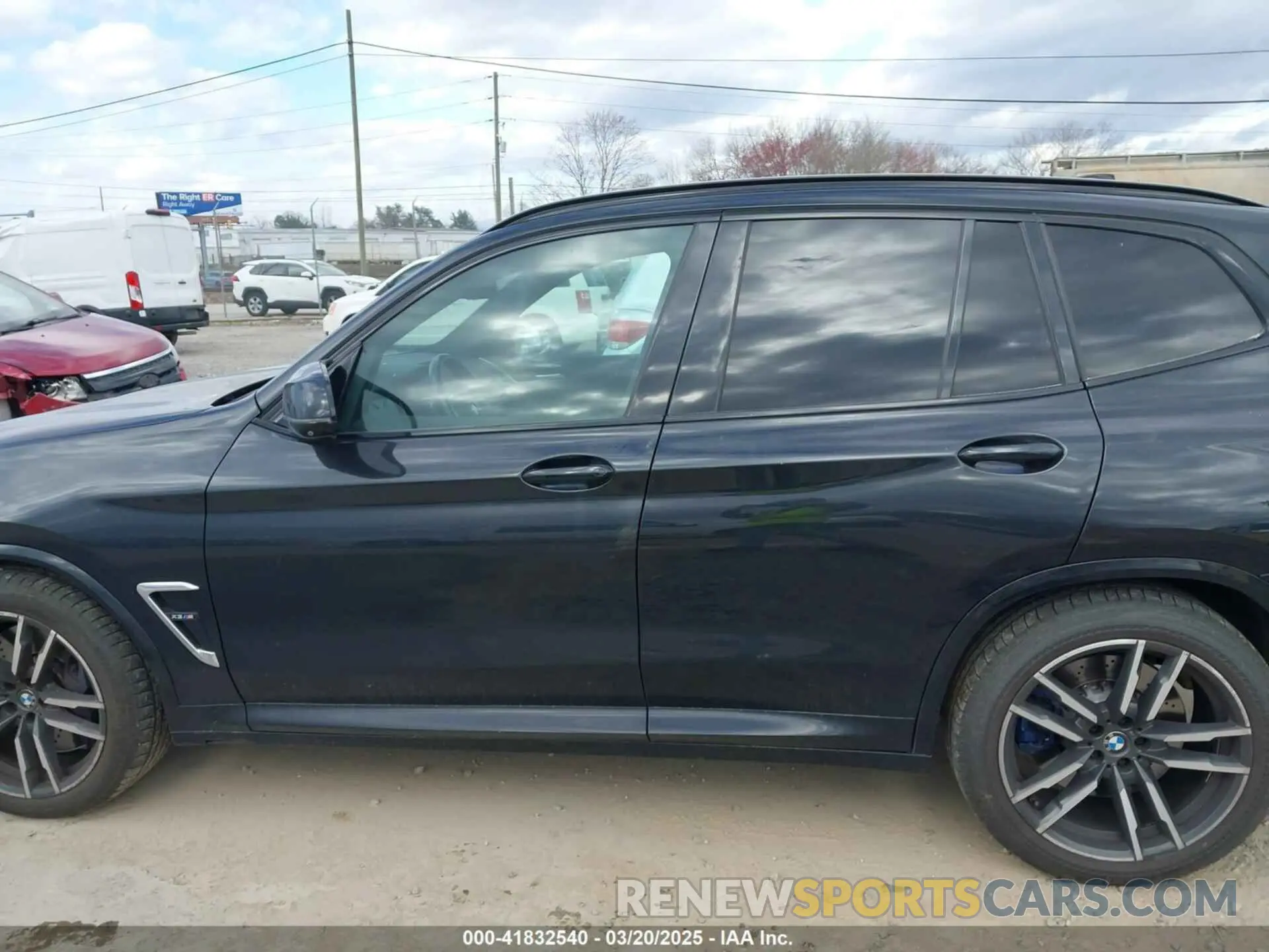 14 Photograph of a damaged car 5YMTS0C01L9B31645 BMW X3 M 2020