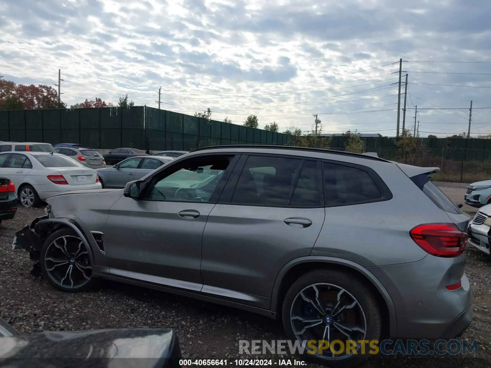 14 Photograph of a damaged car 5YMTS0C02L9B57221 BMW X3 M 2020