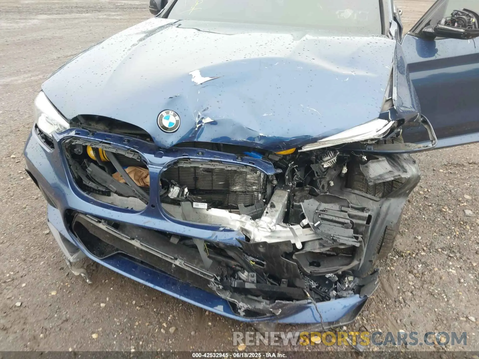 6 Photograph of a damaged car 5YMTS0C03L9B74349 BMW X3 M 2020
