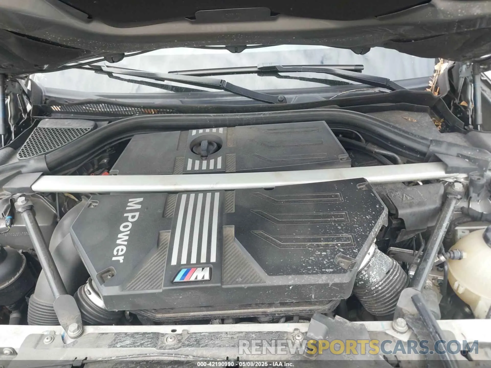 10 Photograph of a damaged car 5YMTS0C03L9C47882 BMW X3 M 2020