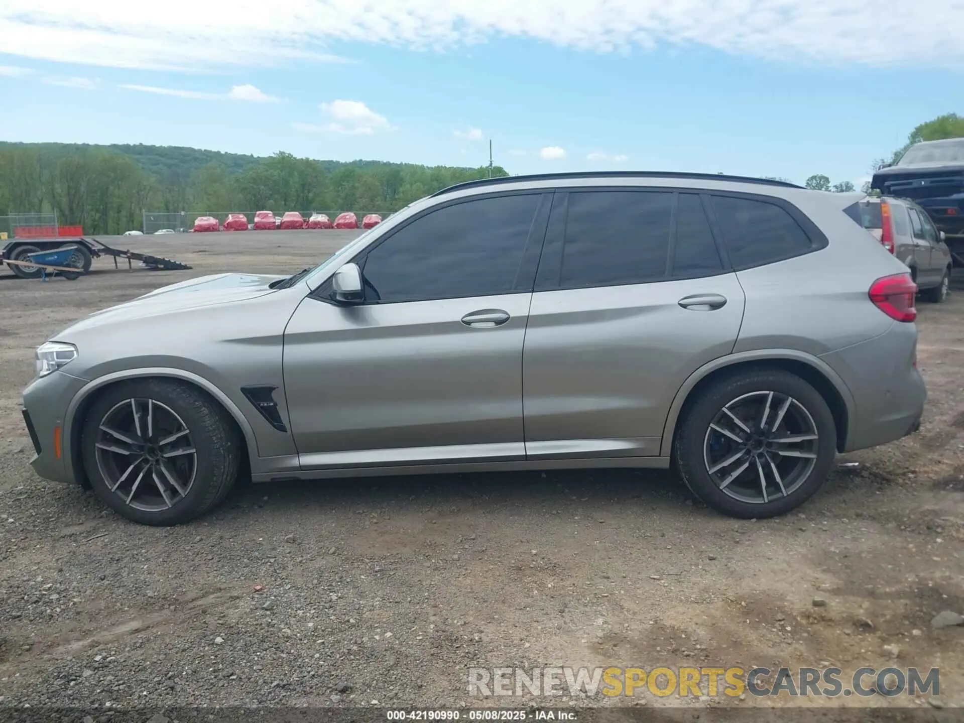 15 Photograph of a damaged car 5YMTS0C03L9C47882 BMW X3 M 2020