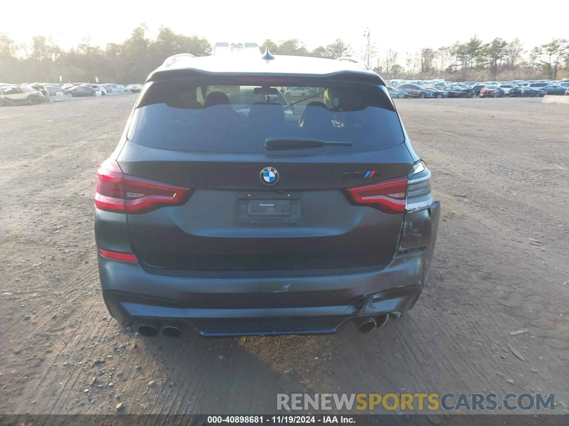 15 Photograph of a damaged car 5YMTS0C04L9B70097 BMW X3 M 2020