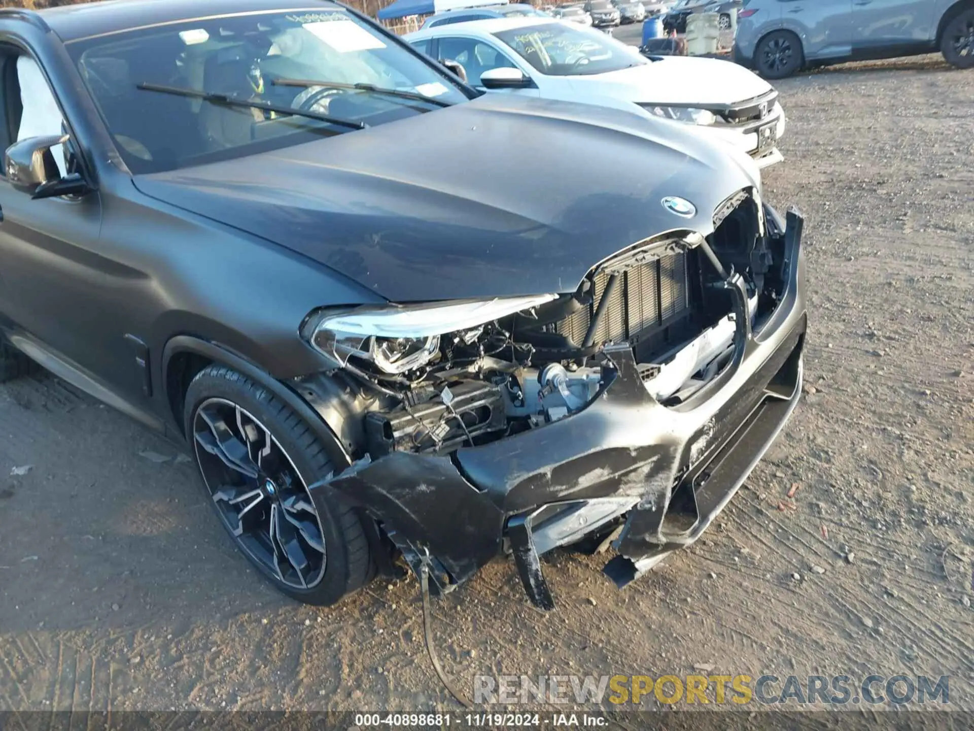 6 Photograph of a damaged car 5YMTS0C04L9B70097 BMW X3 M 2020