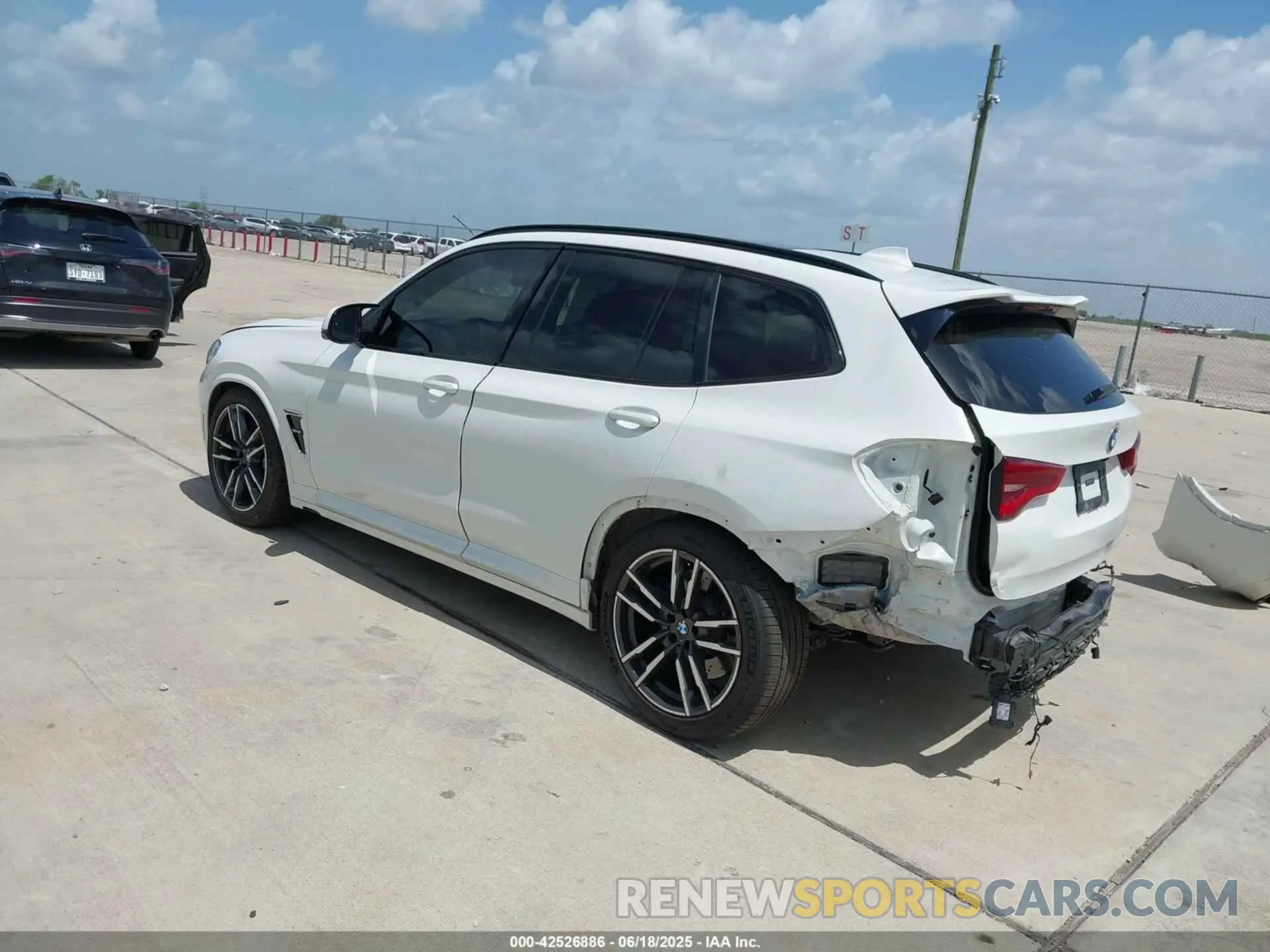3 Photograph of a damaged car 5YMTS0C05L9C87865 BMW X3 M 2020