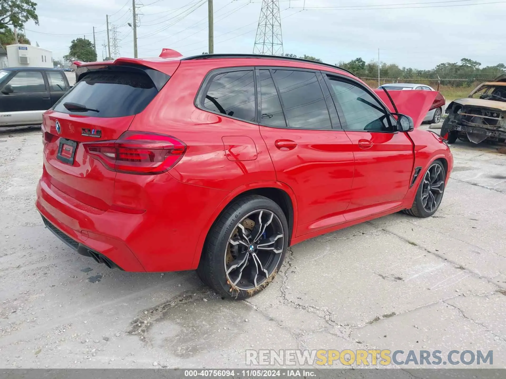 4 Photograph of a damaged car 5YMTS0C08L9B70233 BMW X3 M 2020
