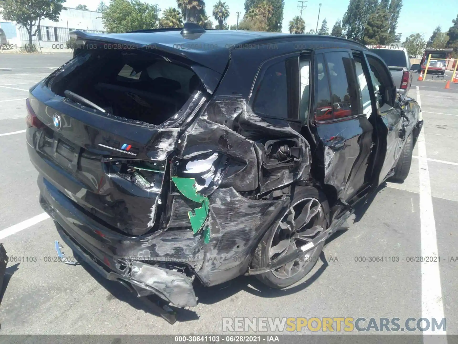 6 Photograph of a damaged car 5YMTS0C09L9B75750 BMW X3 M 2020