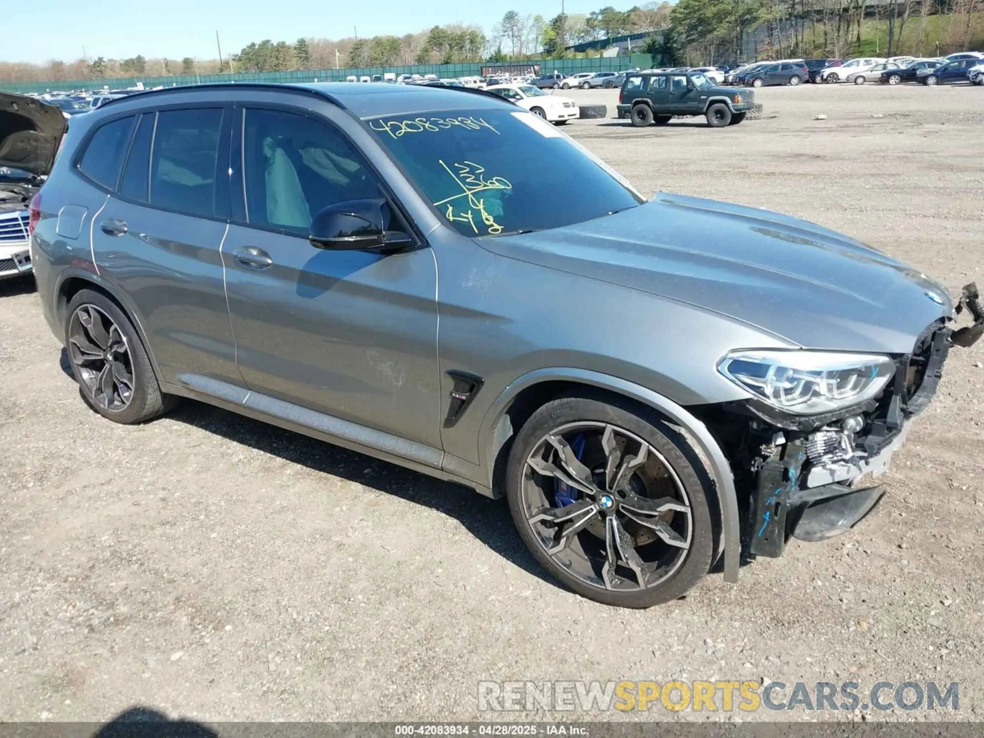 1 Photograph of a damaged car 5YMTS0C05M9H17198 BMW X3 M 2021
