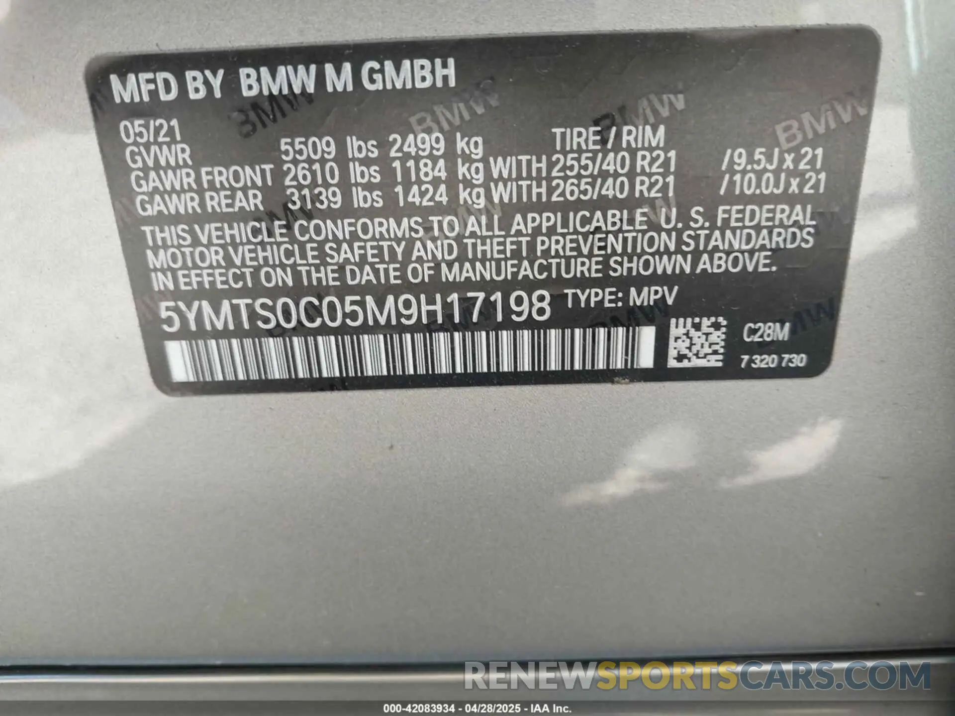 9 Photograph of a damaged car 5YMTS0C05M9H17198 BMW X3 M 2021
