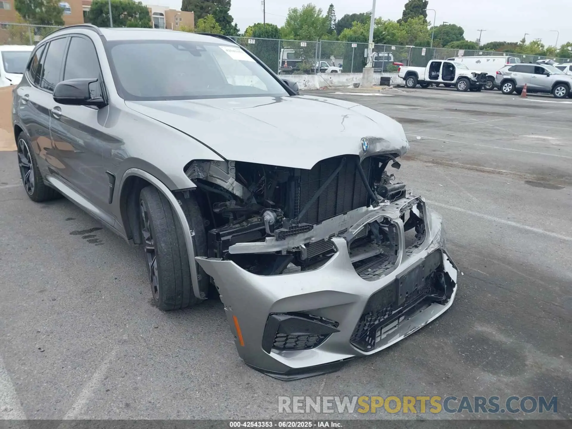 1 Photograph of a damaged car 5YMTS0C0XM9H37480 BMW X3 M 2021