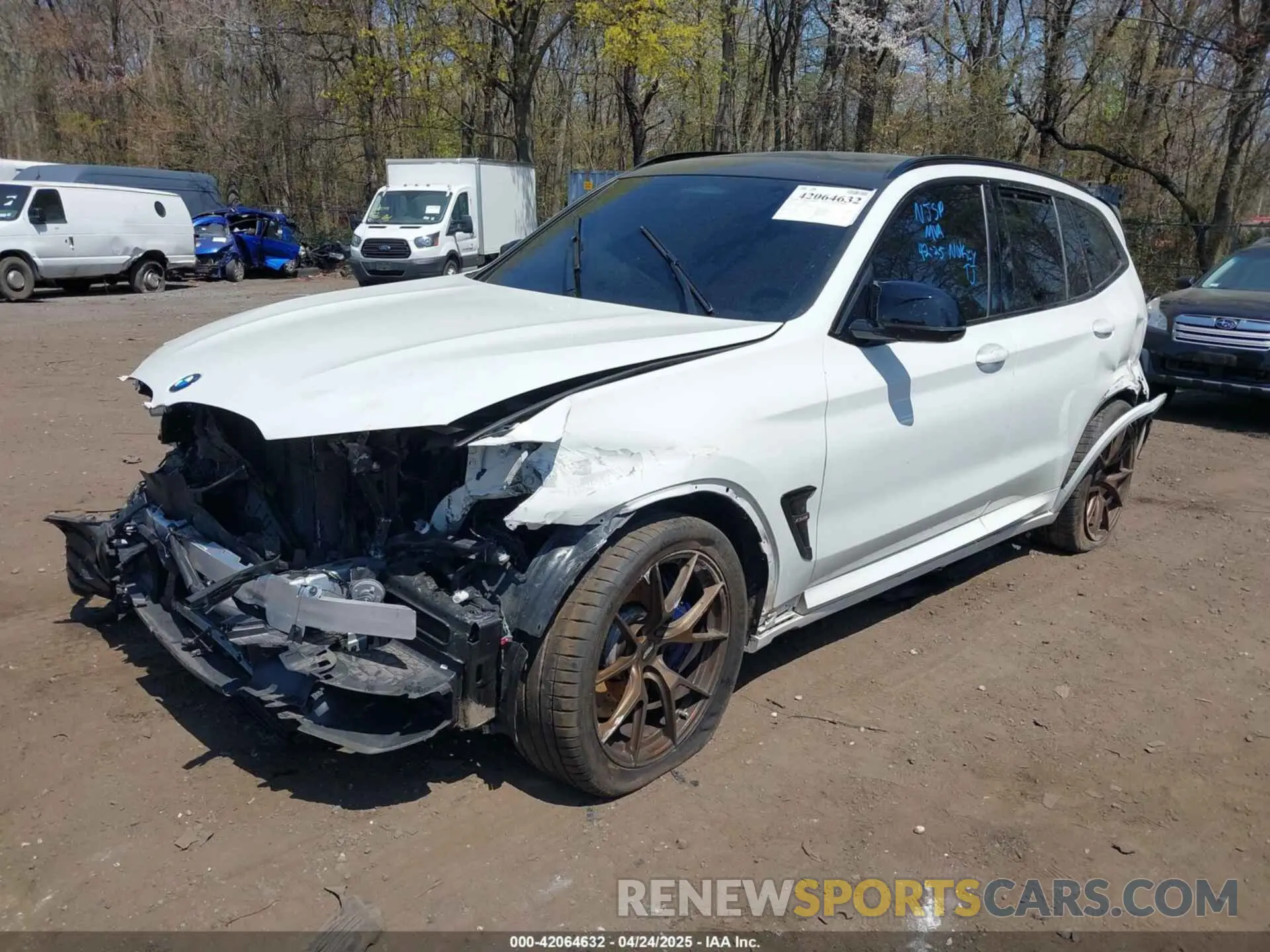 2 Photograph of a damaged car 5YM13EC01N9J62914 BMW X3 M 2022
