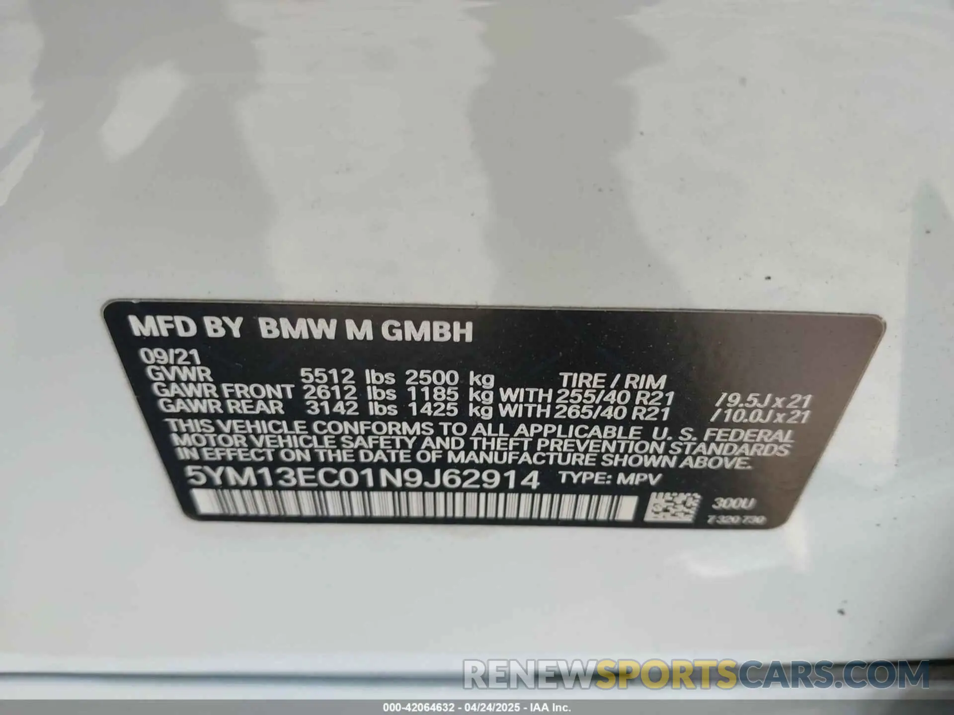 9 Photograph of a damaged car 5YM13EC01N9J62914 BMW X3 M 2022