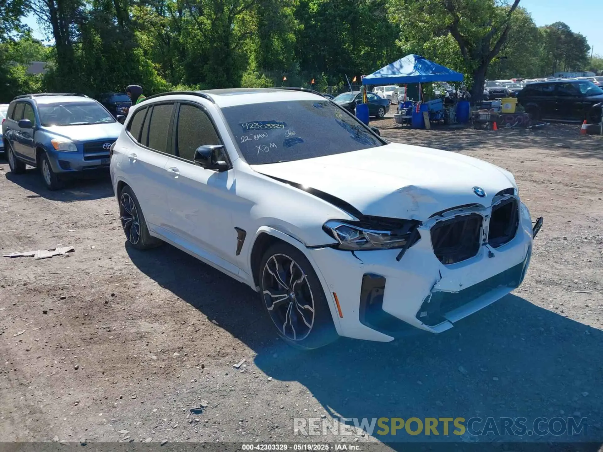1 Photograph of a damaged car 5YM13EC05N9J35019 BMW X3 M 2022